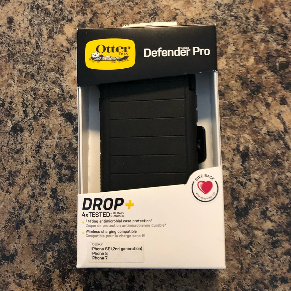 Black iPhone 7,8, SE Otterbox